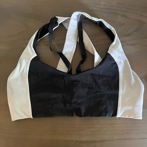 Lululemon sports bra size 12